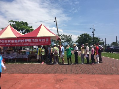 花蓮溪口重要濕地保安林生態博覽會5月20日在花蓮溪口舉行，花蓮林管處處委託野鳥學會辦理，處長楊瑞芬與鹽寮村長范光福皆到場與150名民眾一同參與 (3)